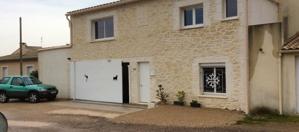 Studio in Lunel-viel, With Shared Pool, Enclosed Garden and Wifi - 10 km From the Beach, 吕内尔-维耶尔 — 照片 1