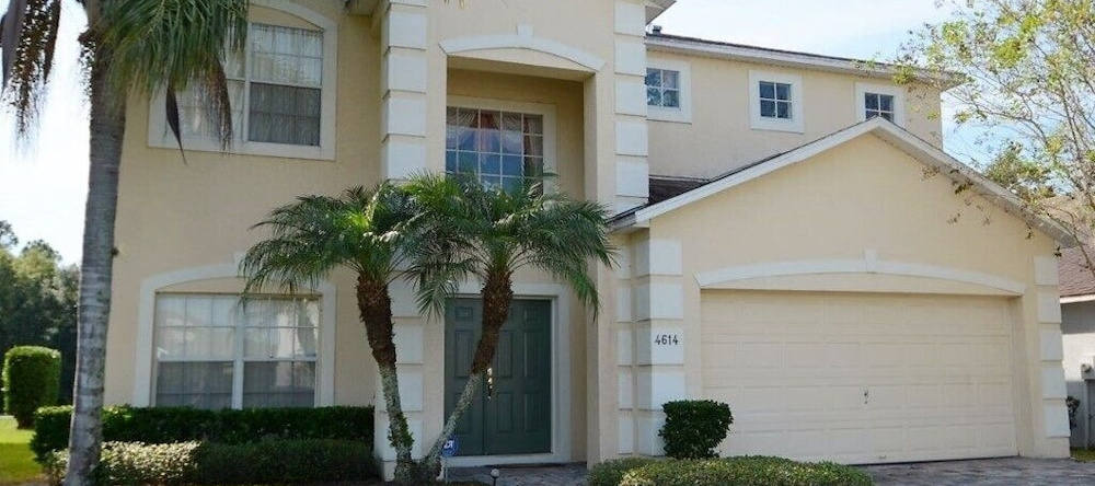 86340 2-story Pristine 4-bed Pool Home W/hot Tub & Balcony, 基西米 — 照片 1
