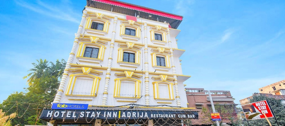OYO 87773 Hotel Stay Inn, 帕尼哈蒂 — 照片 1