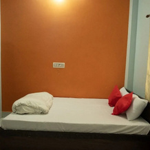 Hotel Sahana & Restaurant - WB, 拉古纳特甘杰 — 照片 3