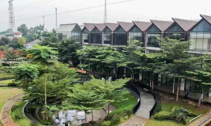 Stay G Hotel Royal Sentul Park, Kadumangu — photo 1