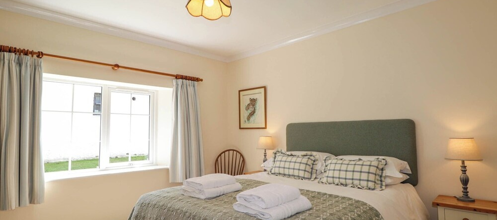 North Cottage, Glenelg — photo 1