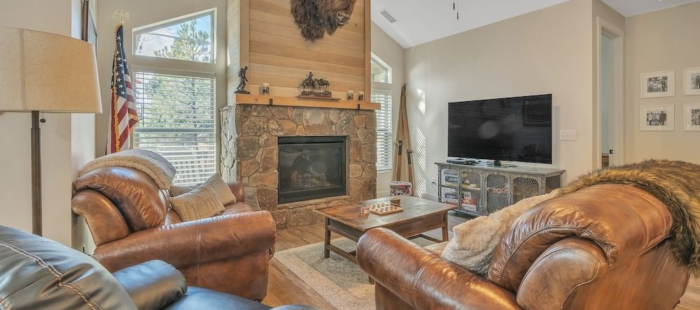 Place In The Pines 3 Bedroom Cabin by Redawning, 曼兹公园 — 照片 1