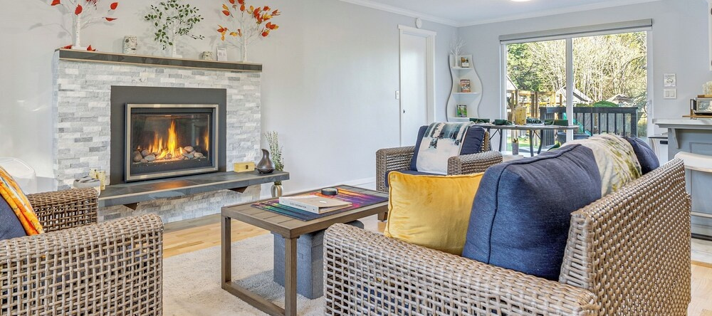 2 Mi to Wineries! Woodinville Home w/ Deck & Yard, 博塞尔 — 照片 1