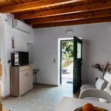 Traditional Rustic Maisonette And House By Konnect, Строггили — фото 5