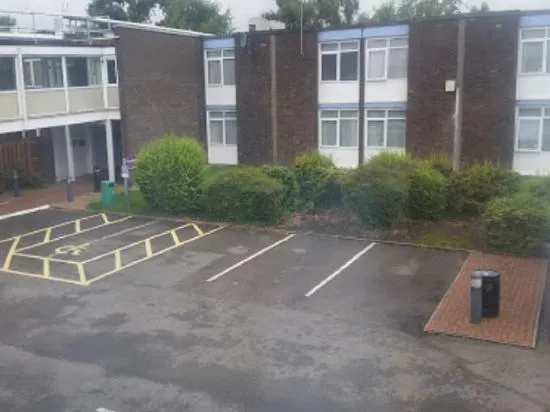 South Mimms/Potters Bar, Поттерс-Бар — фото 1