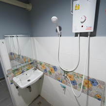 RoomQuest Rojana Industrial Estate Prachinburi, 西玛哈波特 — 照片 3