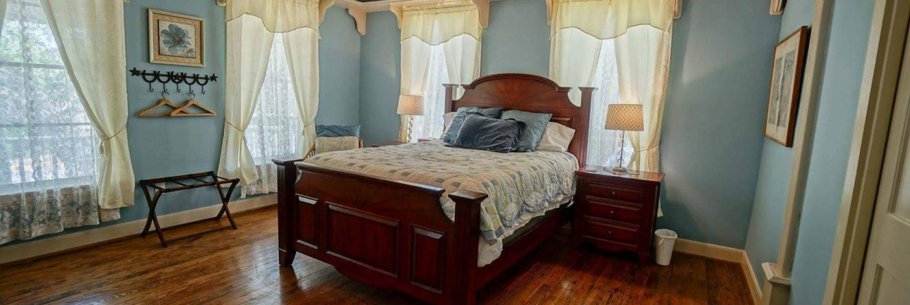 The Graceful Inn, Navasota — photo 1