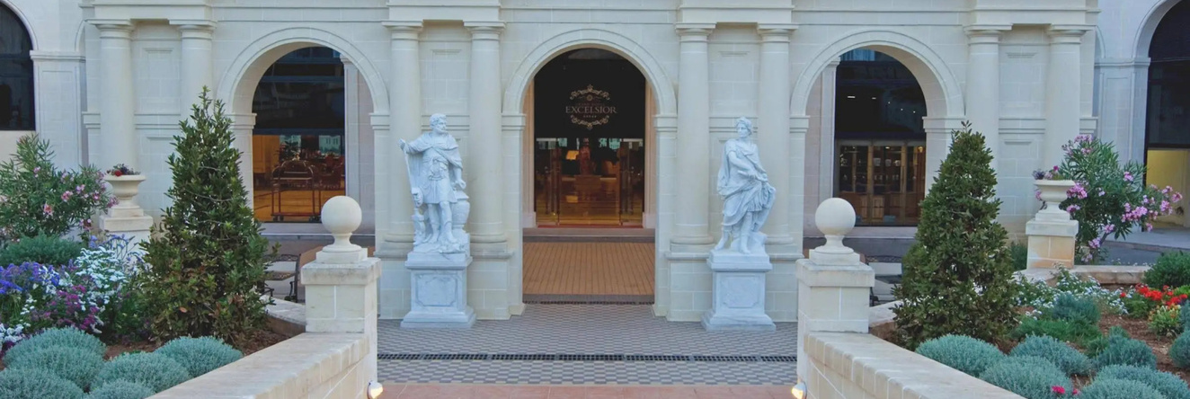 Grand Hotel Excelsior, Флориана — фото 1