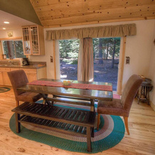 Knotty Pine Retreat by Lake Tahoe Accommodations, 霍姆伍德 — 照片 4