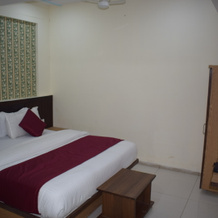 Sun Shine by Sky Stays Hotel, Mahesana — photo 4