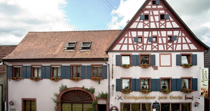Landgasthaus zum Hecht, 凯泽斯图尔山麓巴林根 — 照片 1