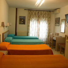Hostal Lizana 2, Huesca — photo 4