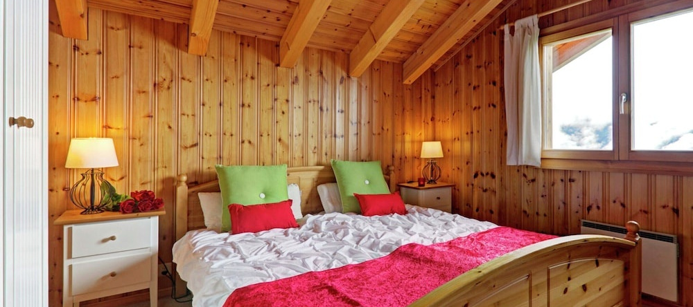 Chalet In Les Collons Near Ski Lift & Snowpark, Эреманс — фото 1