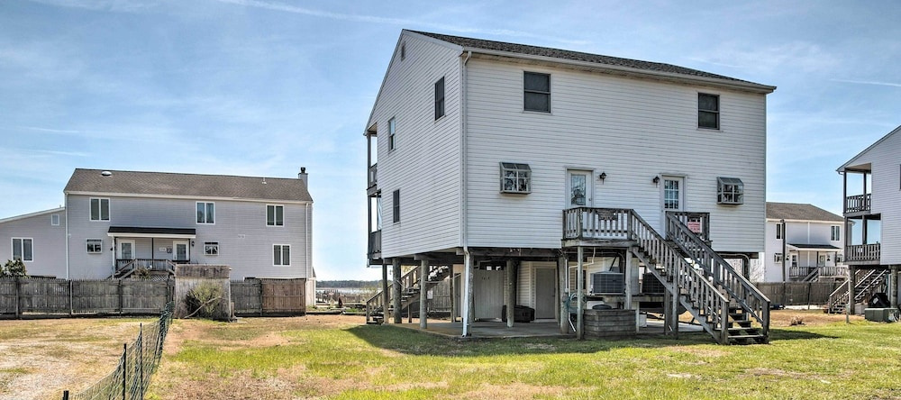 Chincoteague Townhome w/ Pony Views From Deck!, 欣科泰格 — 照片 1