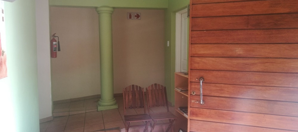 Sharons Bed and Breakfast, Mogwase — photo 1