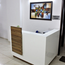 Gazebo Inn & Suites, Гуруграм — фото 2