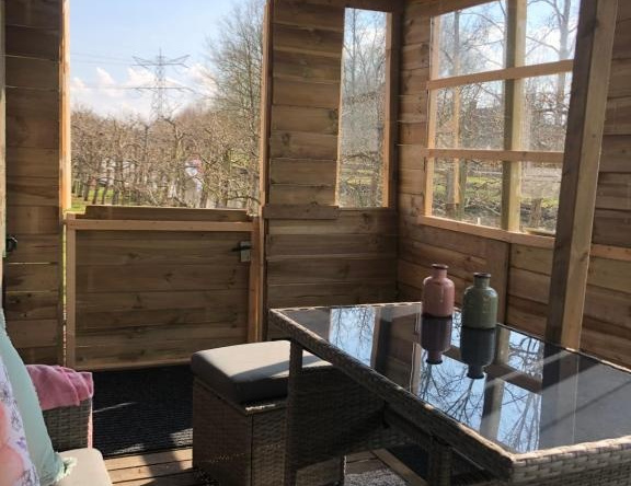 Pipowagen/chalet de oude rijn, 武尔登 — 照片 1