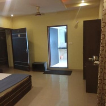 A-5 , Vijay Path,Tilak Nagar Jaipur, Jamb — photo 3