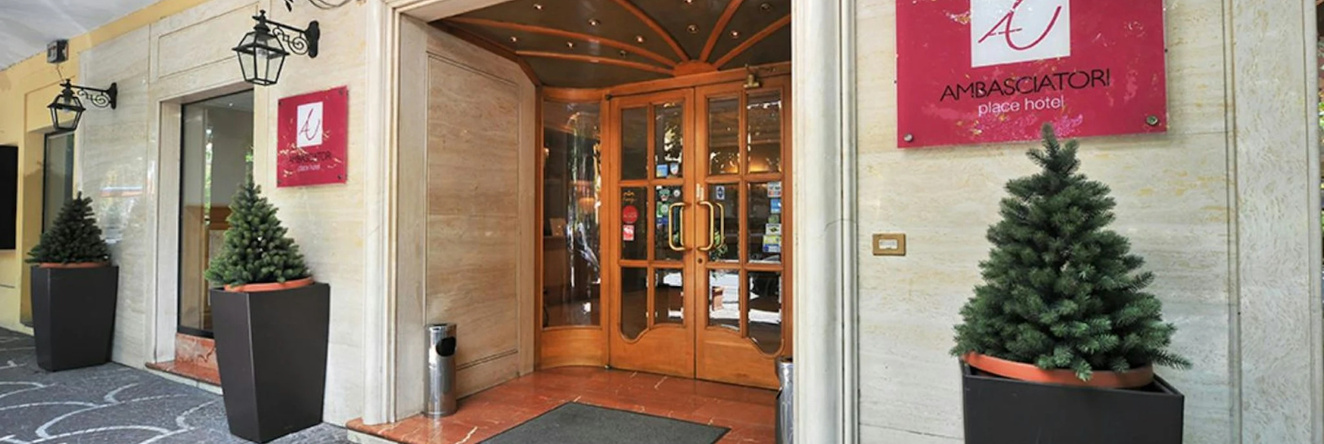 Ambasciatori Place Hotel, 菲乌吉 — 照片 1
