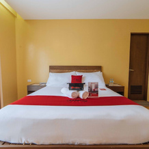 RedDoorz Premium near Health Centrum Banica, Roxas City — photo 3