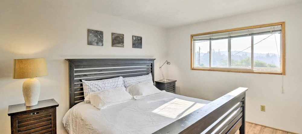 Relaxing Poulsbo Duplex w/ Liberty Bay Views!, Poulsbo — photo 1