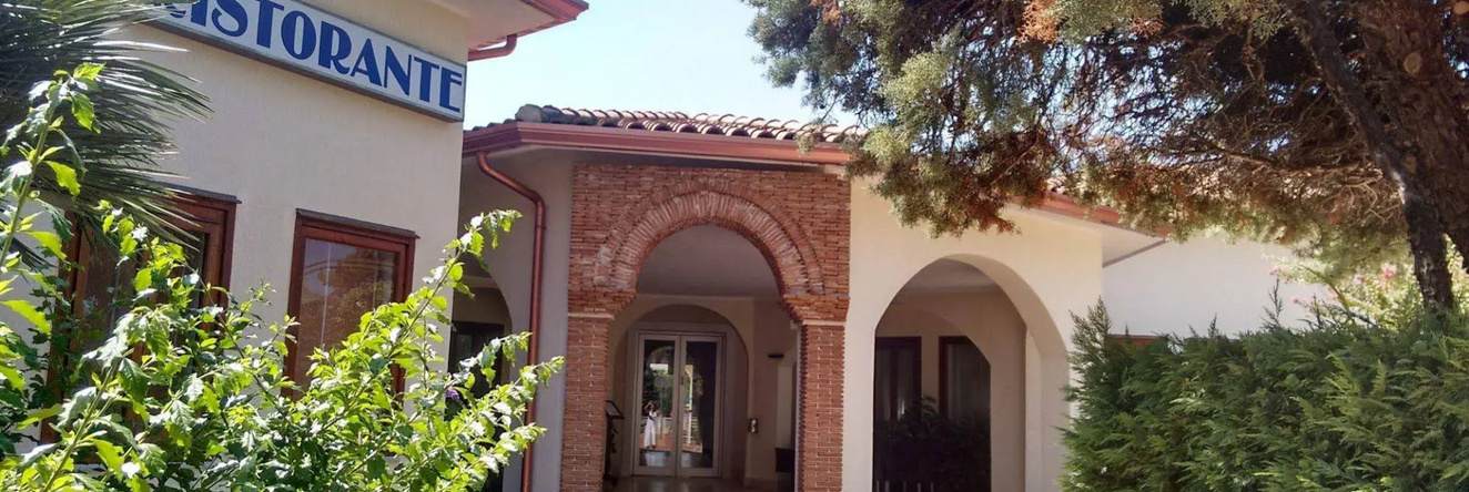 Villaggio Turistico La Mantinera, 普拉亚阿马雷 — 照片 1