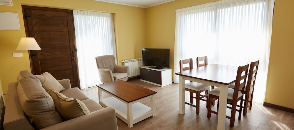 Appealing Holiday Home in Parres-asturias With Garden, 阿里翁达斯 — 照片 1