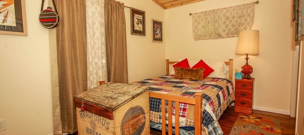 Knight Cabin, Биг-Биар-Лейк — фото 1