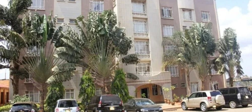 Panesis Hotel, Embu — photo 1