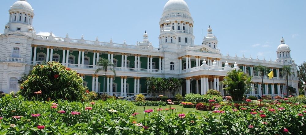 Lalitha Mahal Palace, 迈索尔 — 照片 1