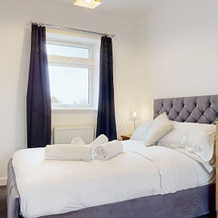 4 Bedroom Home - Sleeps 10 - Free Parking, 英平顿 — 照片 2