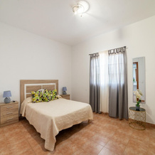 Lovely & Spacious Holiday Home With Private Swimming Pool, Туйнехе — фото 5