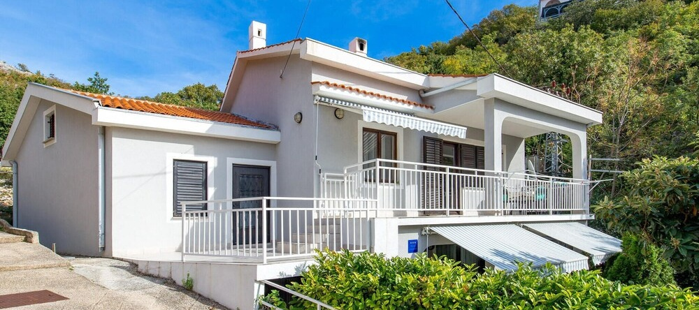 Awesome Home in Starigrad With Wifi and 2 Bedrooms, 斯塔里格勒 — 照片 1