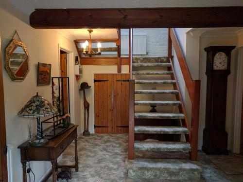 Manor Barn House, 拉赫特 — 照片 1