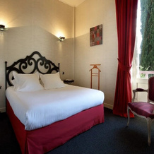 Hôtel Ombremont Jean-Pierre Jacob, Bourdeau — photo 2