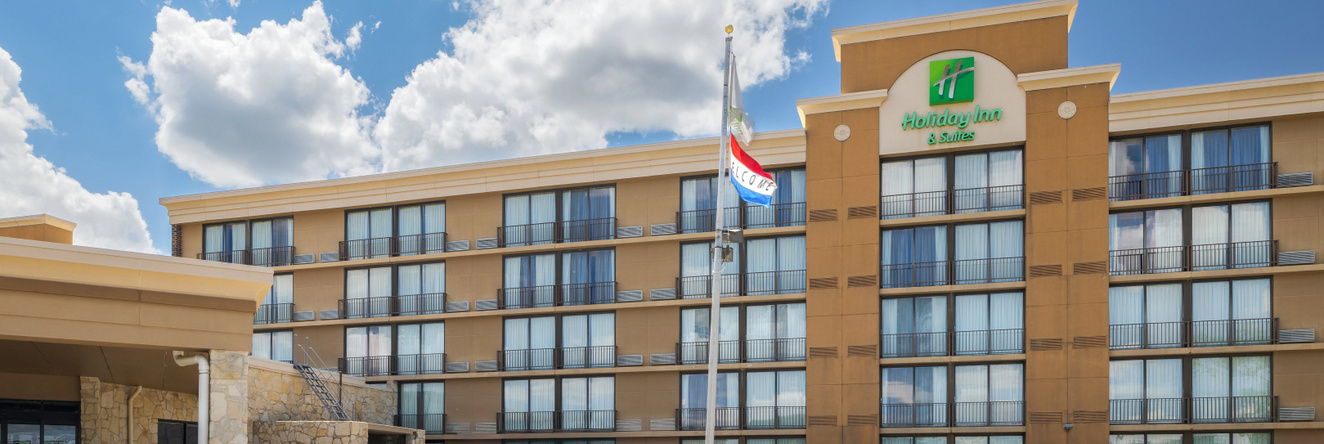 Holiday Inn Hotel And Suites Des Moines North, Urbandale — photo 1