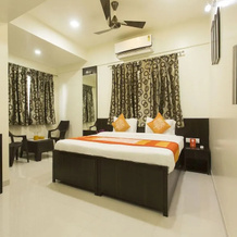 Suyog Inn by OYO Rooms, 浦那 — 照片 2