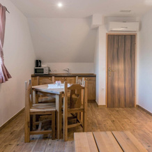 Stunning Home in Repusnica With 5 Bedrooms, Wifi and Outdoor Swimming Pool, 库蒂纳 — 照片 3