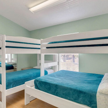 Group-Friendly Tarpon Springs Duplex by RedAwning, 塔彭斯普林斯 — 照片 2