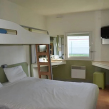 Hotel Design Booking, Вильнев-ле-Руа — фото 2