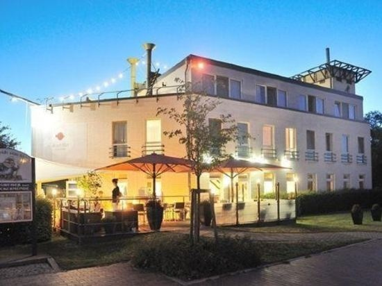 Hafenhotel Pommernyacht, Иккермюнде — фото 1