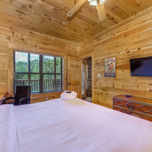 Knotty But Nice - Hot Tub, Jacuzzis And Fireplaces, Олдем — фото 5