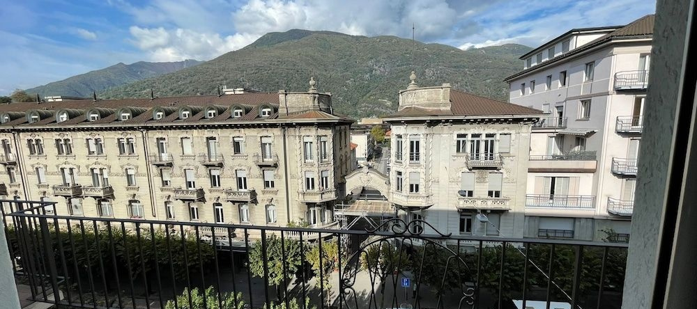 Castle View in Bellinzona, Bellinzona — photo 1