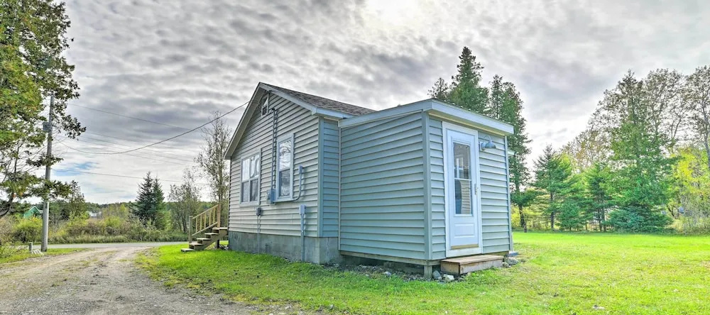 Cozy Cedarville Cottage - Walk to Lake Huron!, Cedarville — photo 1