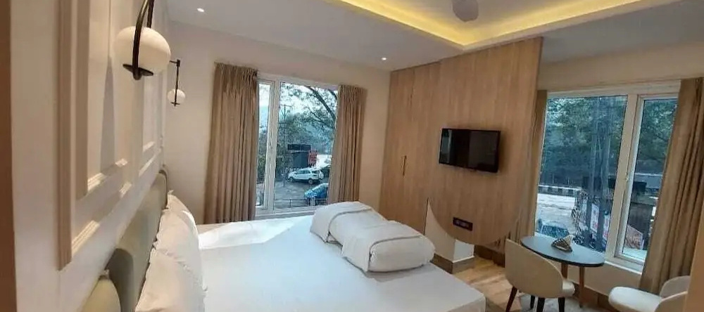 Rajasthani Hotel Dhani, Бирнихат — фото 1