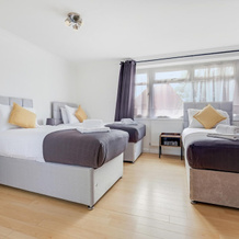 Heathrow Living St Annes Svcs Hse 5 Bdrm, Стэйнс — фото 5