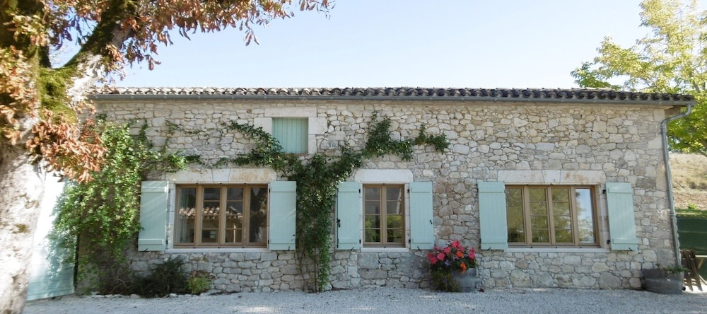 Laborde Neuve - Gîte, 蒙屈克-昂-凯尔西-布朗 — 照片 1
