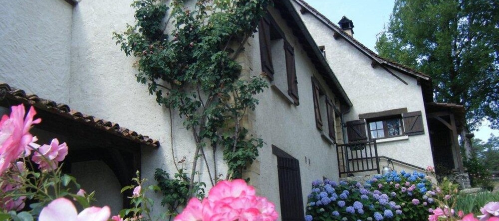 Apartment With 2 Bedrooms in Fleurac, With Pool Access, Furnished Gard, 弗莱阿克 — 照片 1