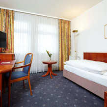Trans World Hotel Columbus, Seligenstadt — photo 5